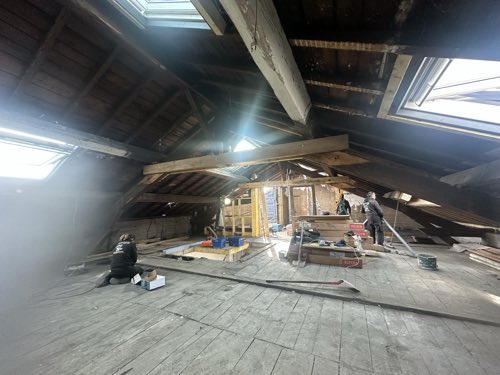 Opération de rénovation immobilière — Sous comble